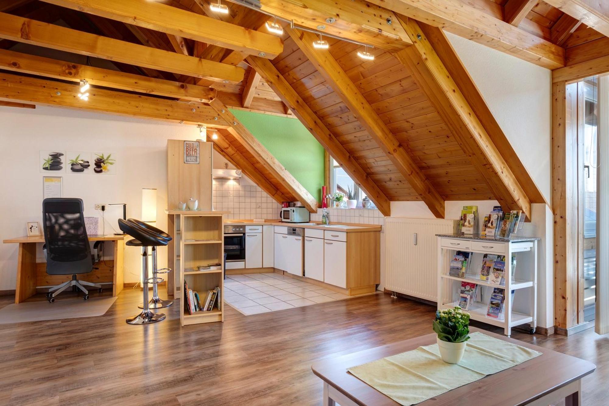 אנדינגן Ferienwohnung Fliegerhorst מראה חיצוני תמונה